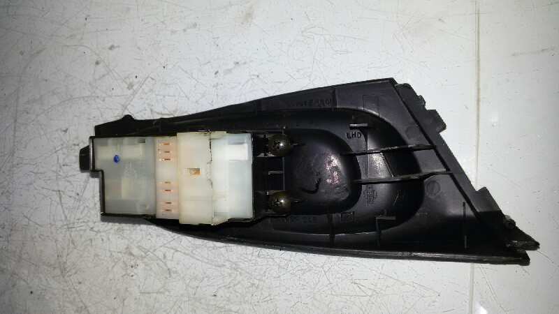 MANDO ELEVALUNAS DELANTERO IZQUIERDO NISSAN ALMERA QG15DE