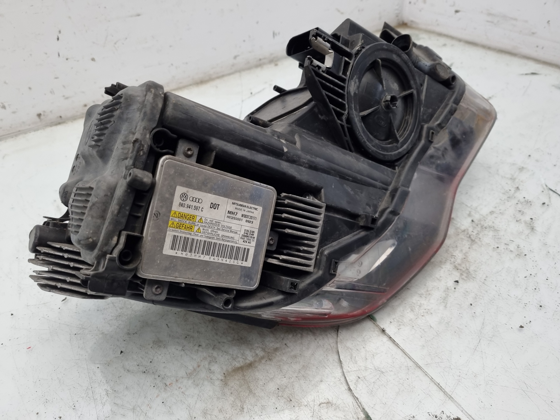 FARO IZQUIERDO AUDI A1 CAYC