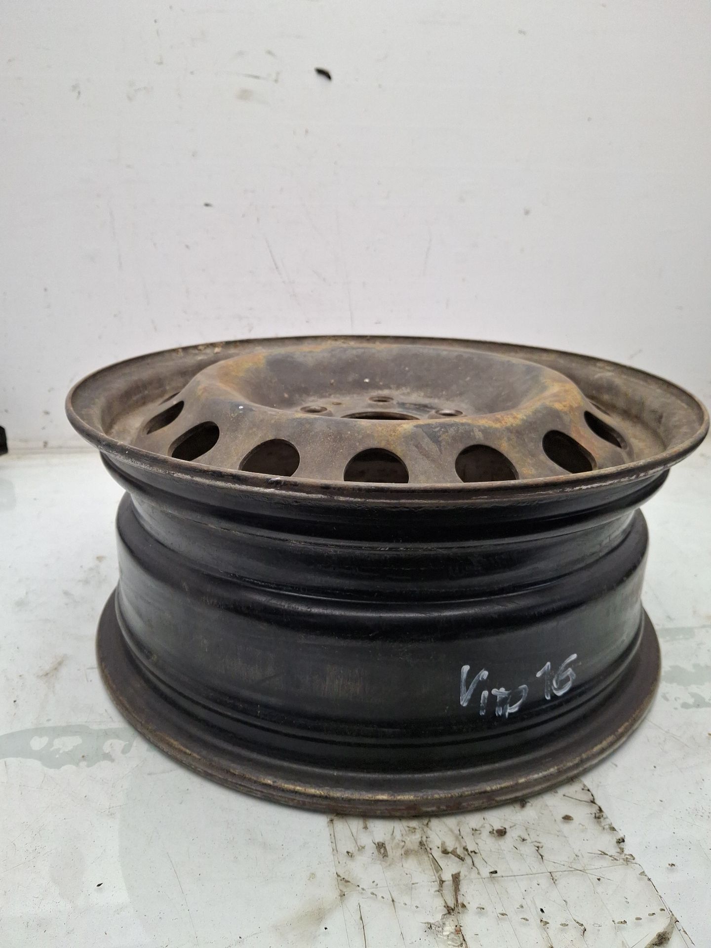 LLANTA MERCEDES-BENZ VIANO 