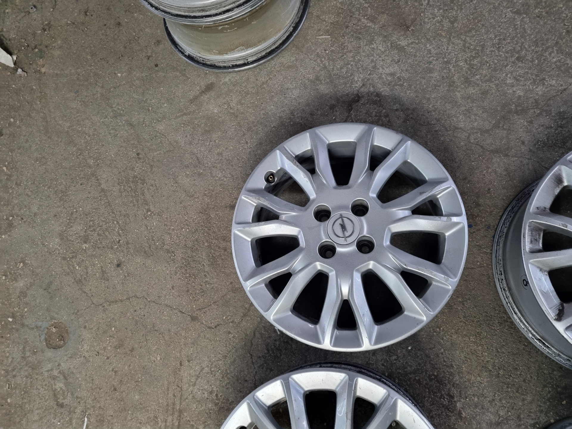 JUEGO LLANTAS OPEL CORSA Z14XEP