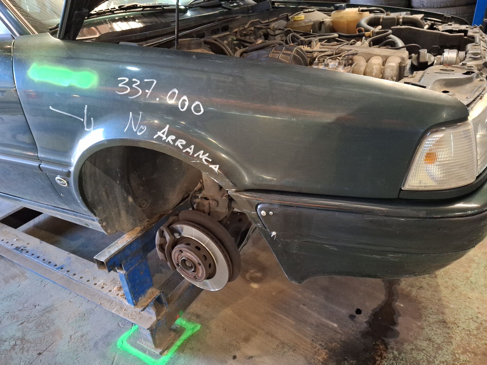 ALETA DELANTERA DERECHA AUDI 80 