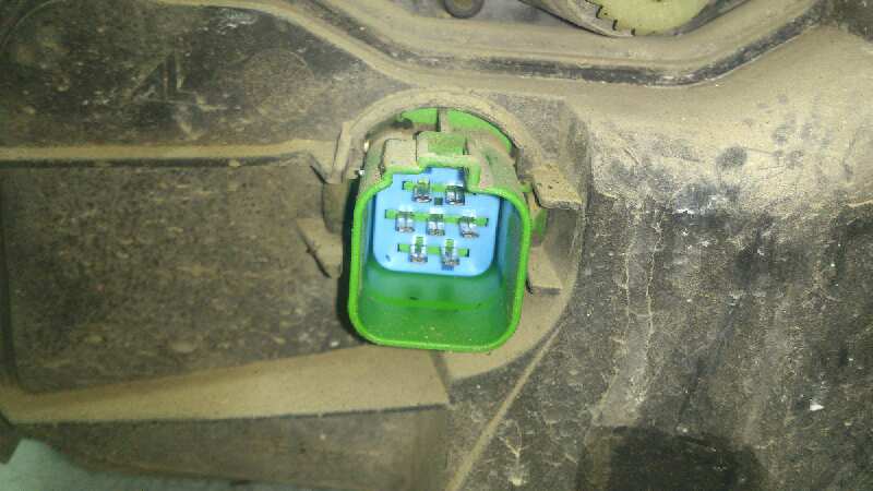 FARO DERECHO FORD MONDEO CHBA