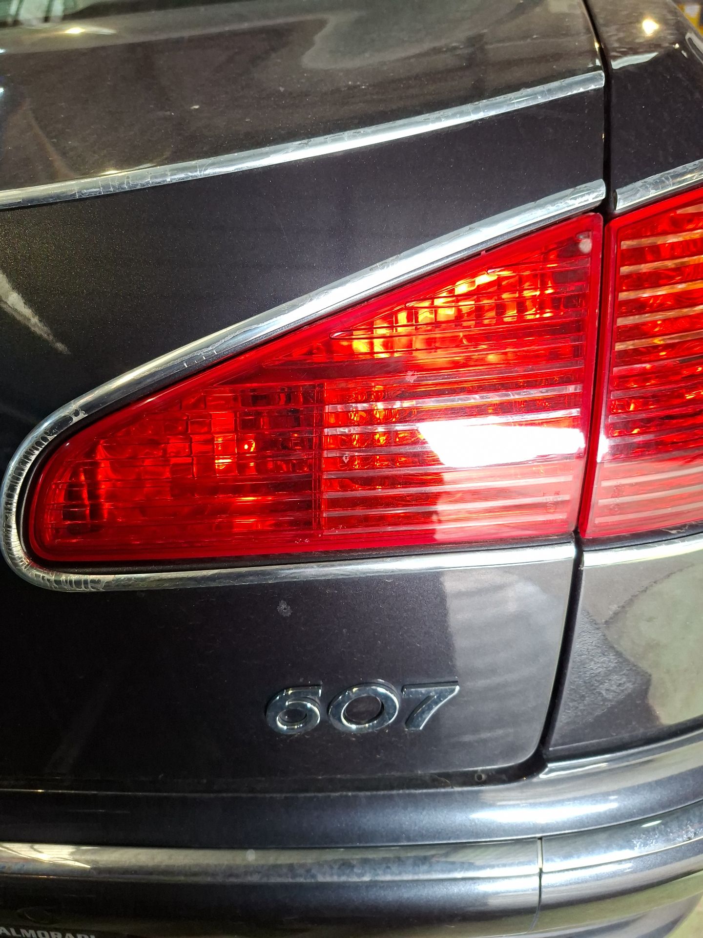 LLANTA PEUGEOT 607 