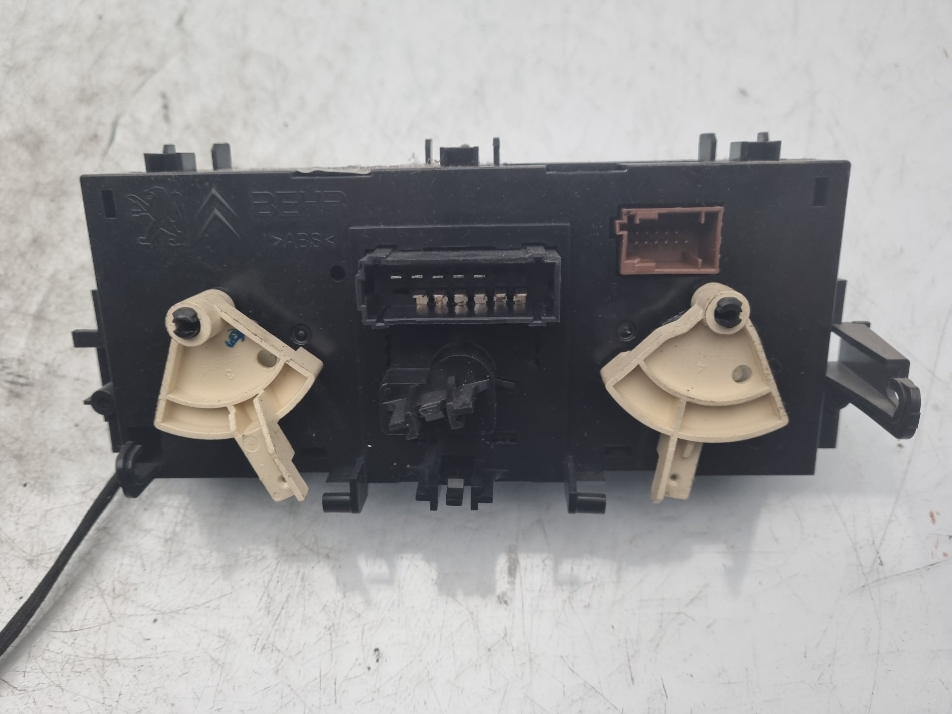 MANDO CLIMATIZADOR CITROEN C3 8H01