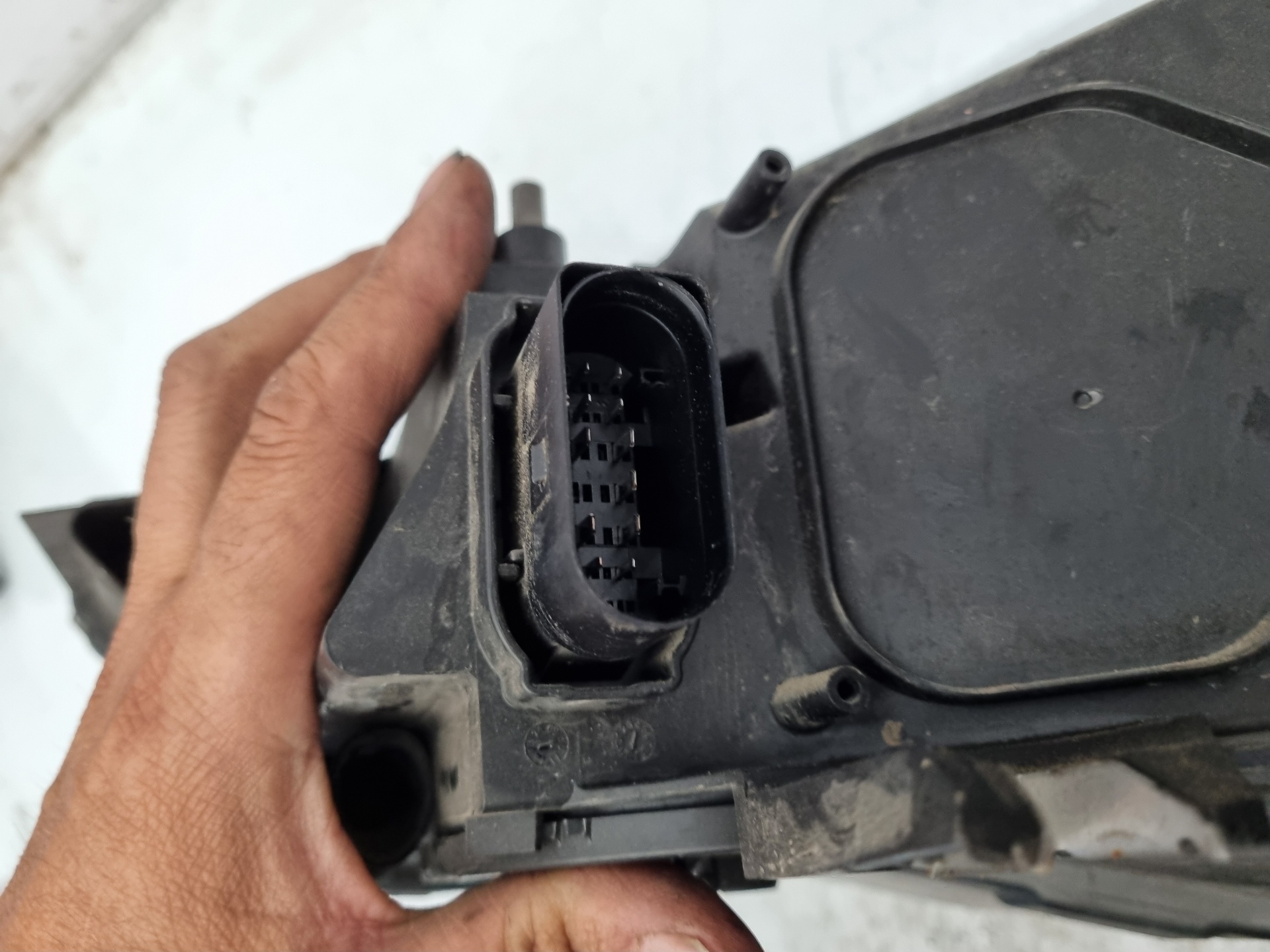 FARO DERECHO AUDI A1 CAYC