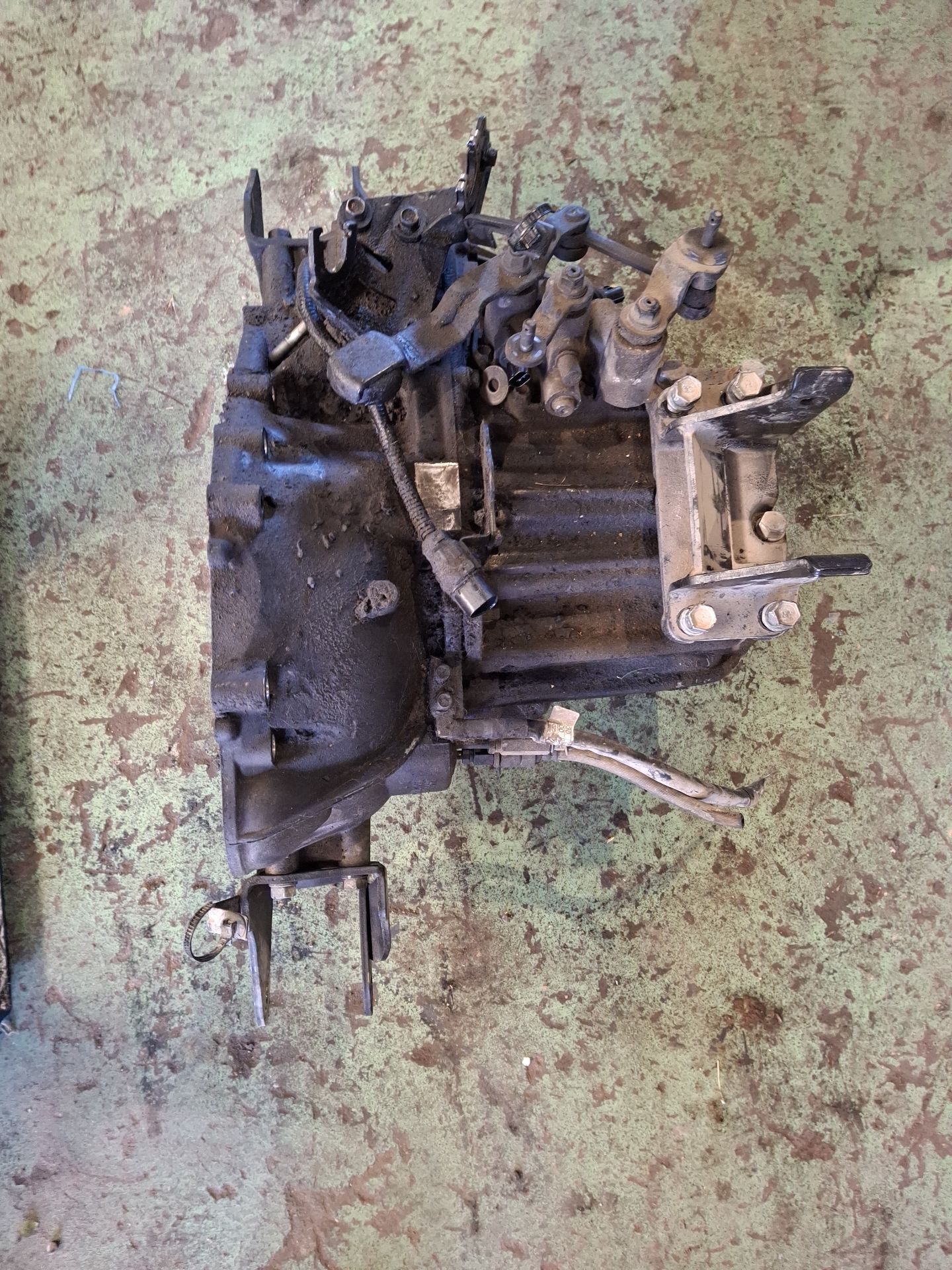 CAJA CAMBIOS KIA CARENS 