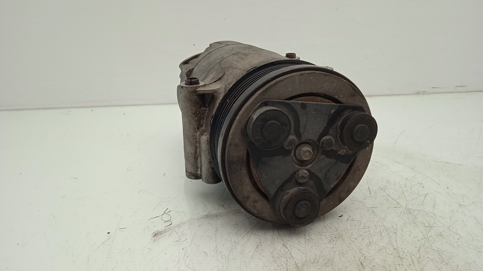 COMPRESOR AIRE ACONDICIONADO FORD FOCUS KKDA