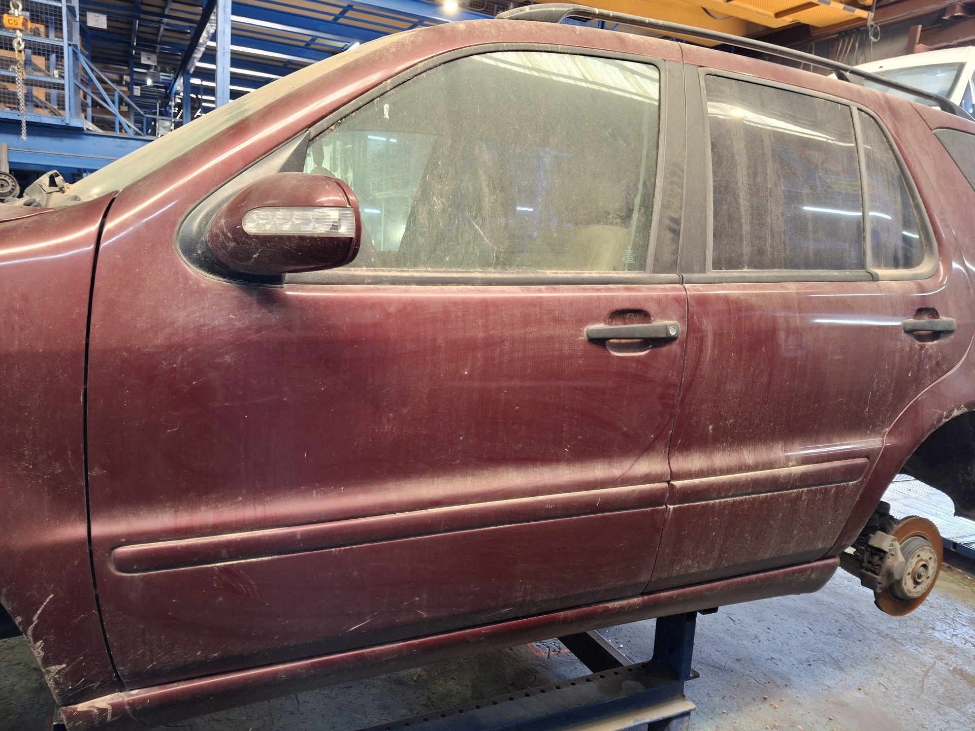 PUERTA DELANTERA IZQUIERDA MERCEDES-BENZ CLASE M OM612963
