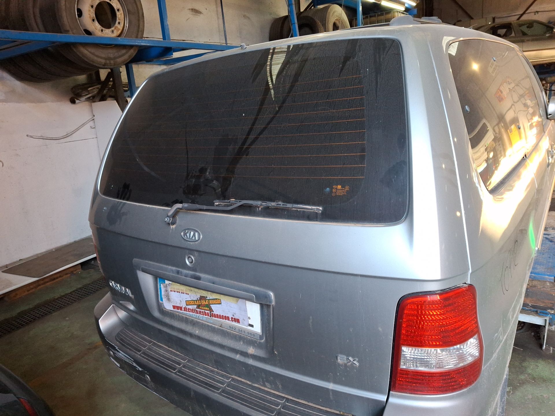 PORTON TRASERO KIA CARNIVAL 
