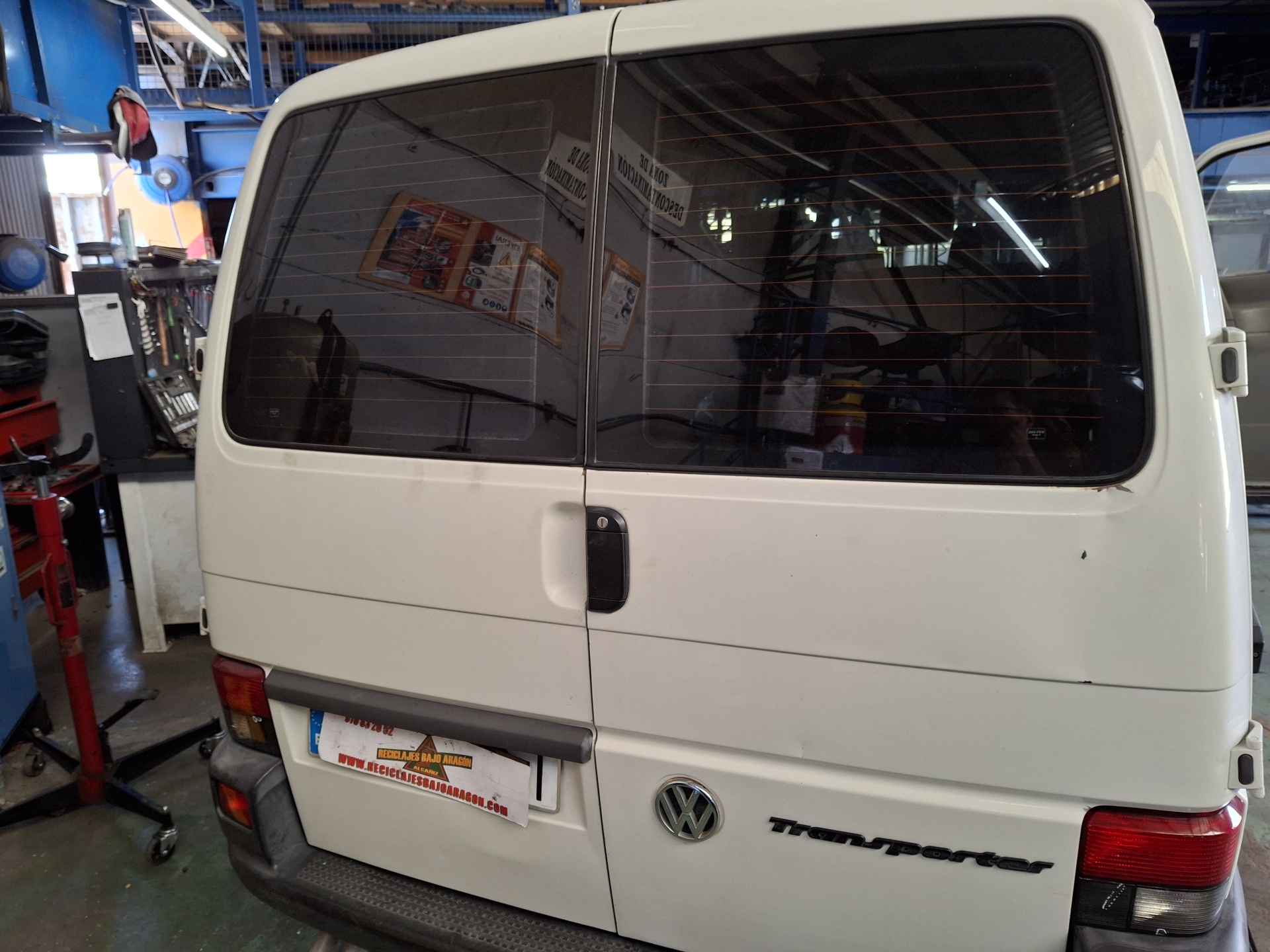 PORTON TRASERO IZQUIERDO VOLKSWAGEN TRANSPORTER ABL
