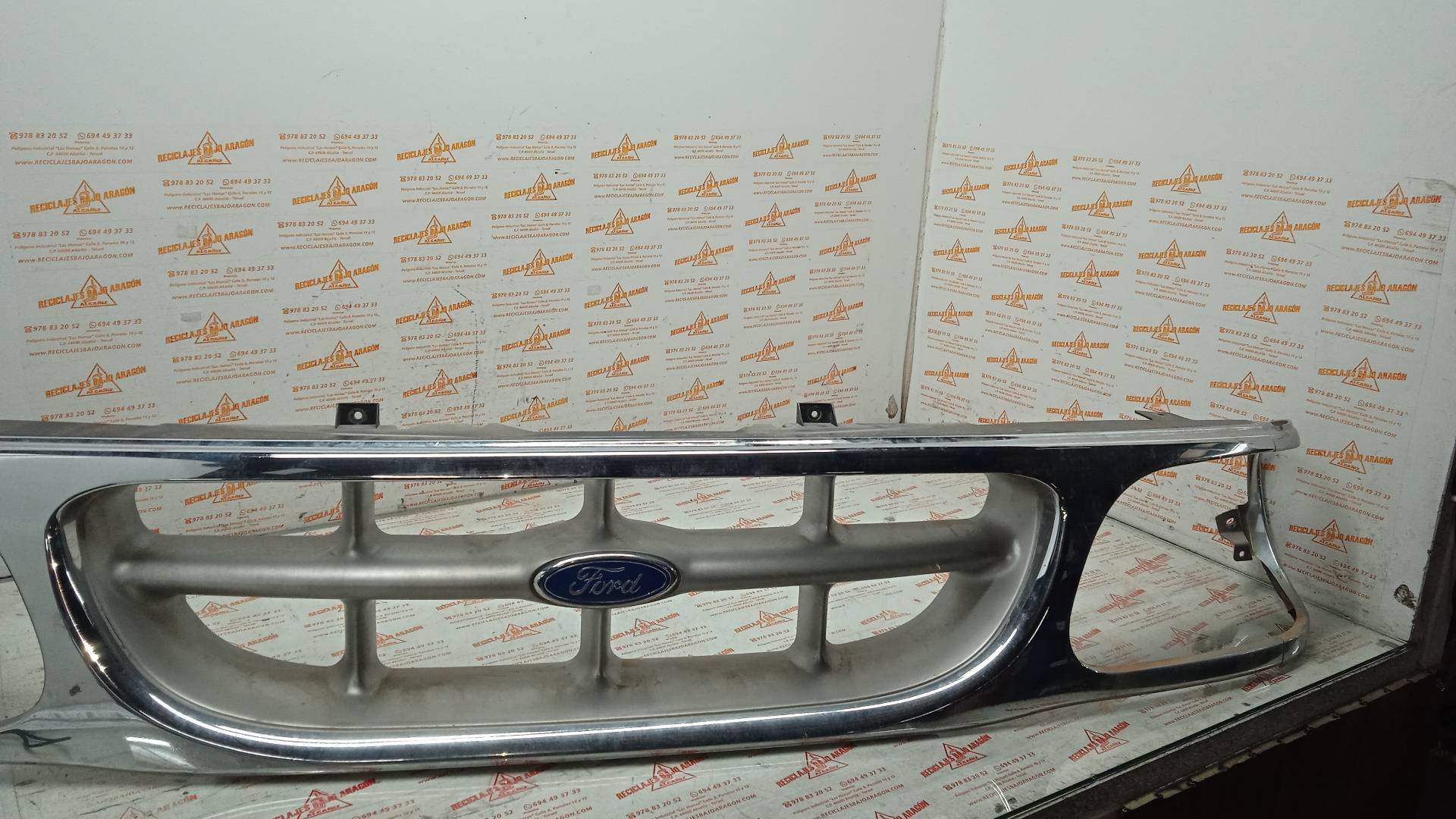 REJILLA DELANTERA FORD EXPLORER X