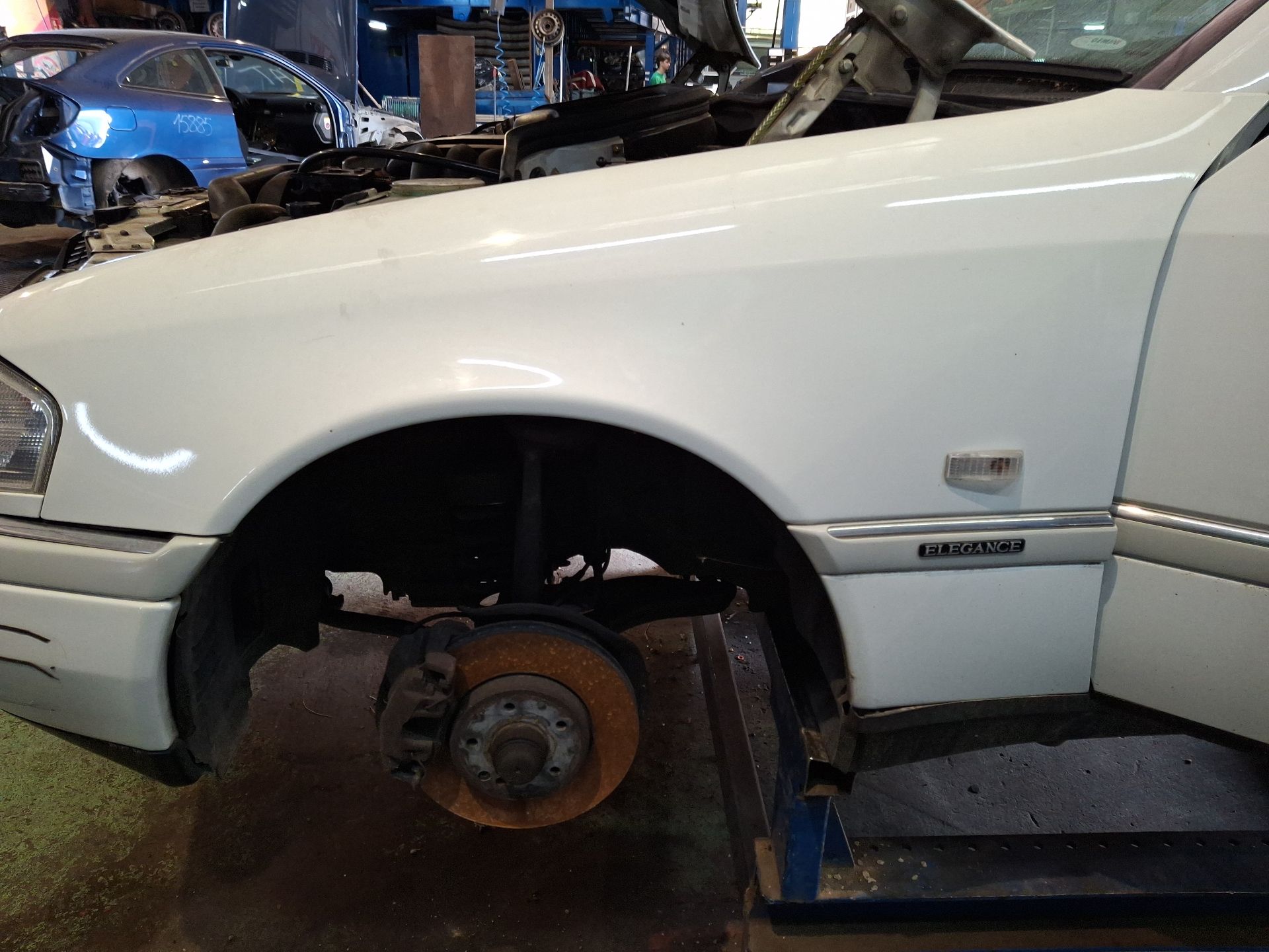  MERCEDES-BENZ CLASE C (W202) C 250 Turbo-D (202.128)