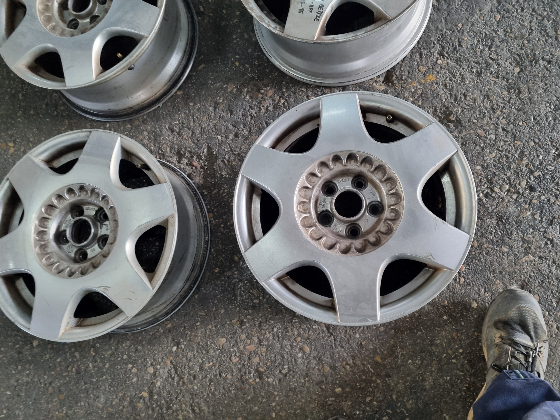 JUEGO LLANTAS VOLKSWAGEN NEW ALH