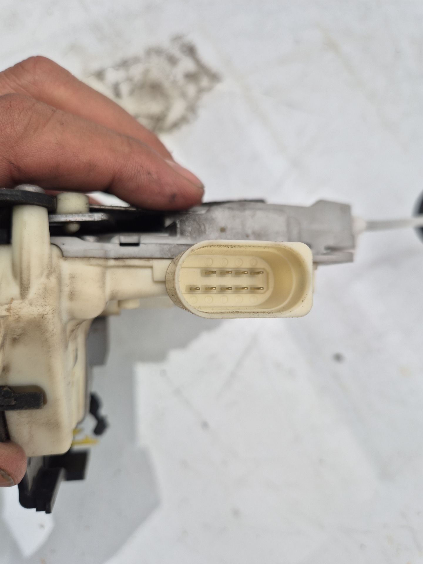CERRADURA PUERTA DELANTERA IZQUIERDA AUDI A3 