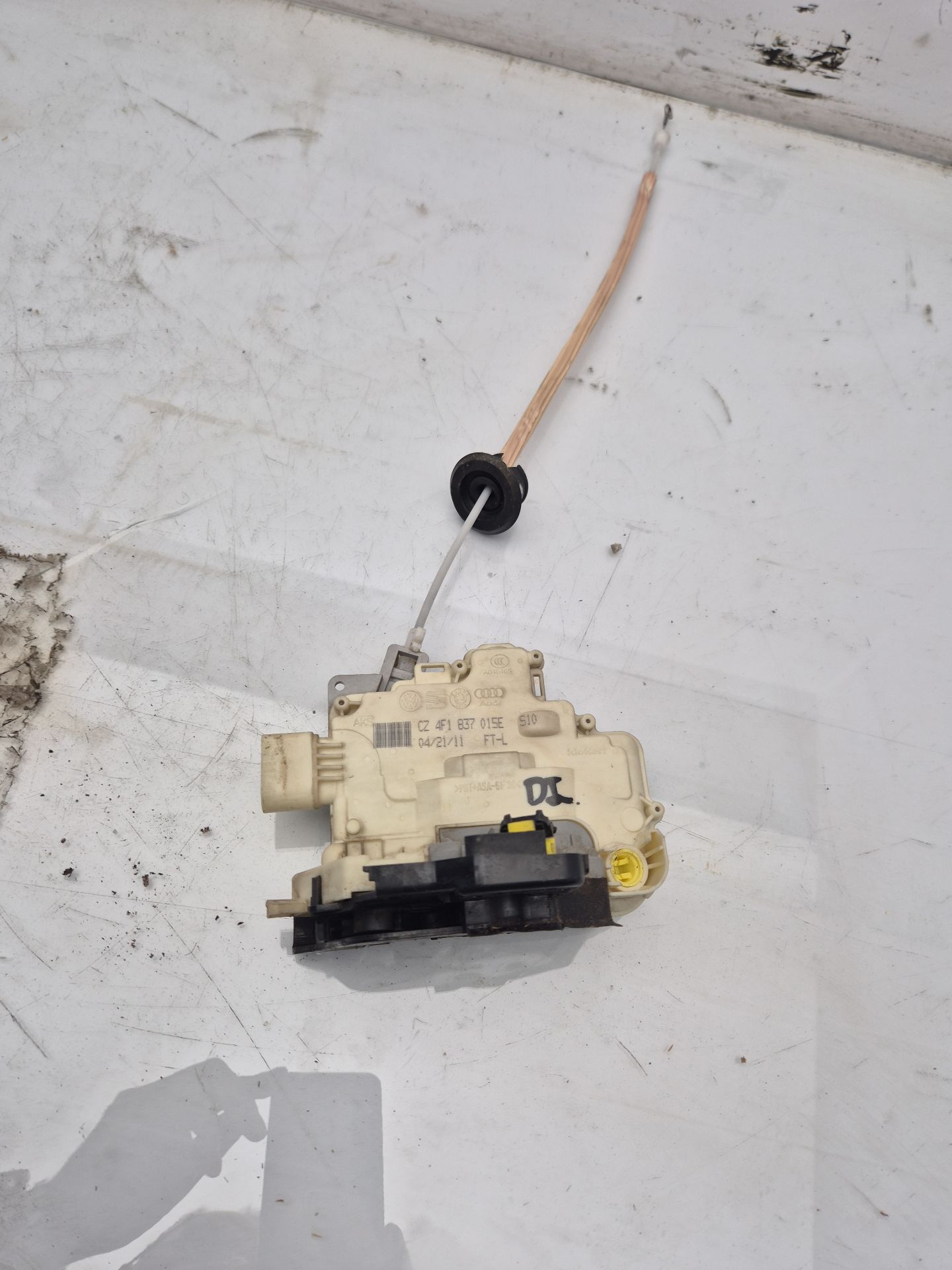 CERRADURA PUERTA DELANTERA IZQUIERDA AUDI A3 