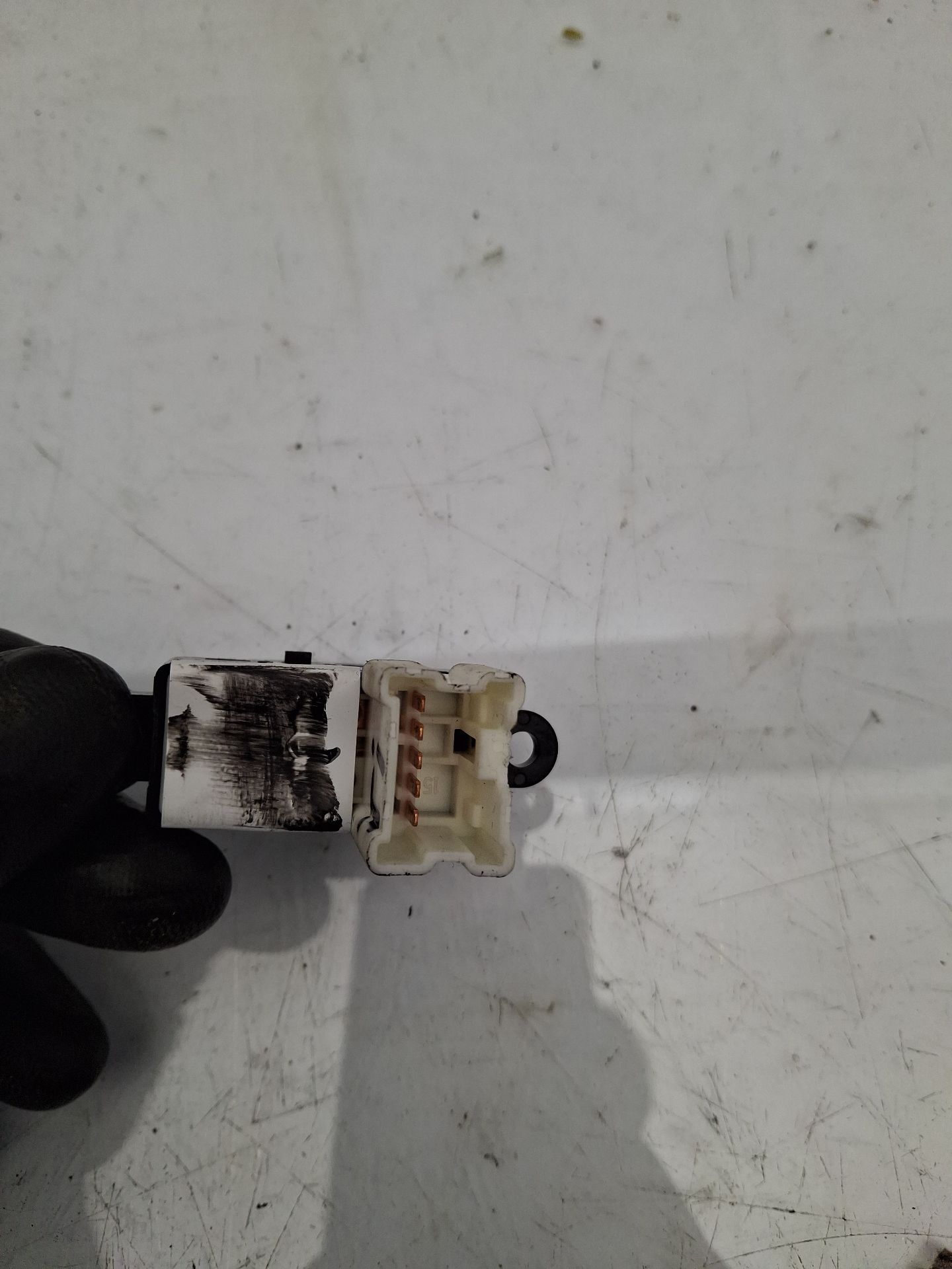 MANDO ELEVALUNAS TRASERO IZQUIERDO SUBARU IMPREZA 