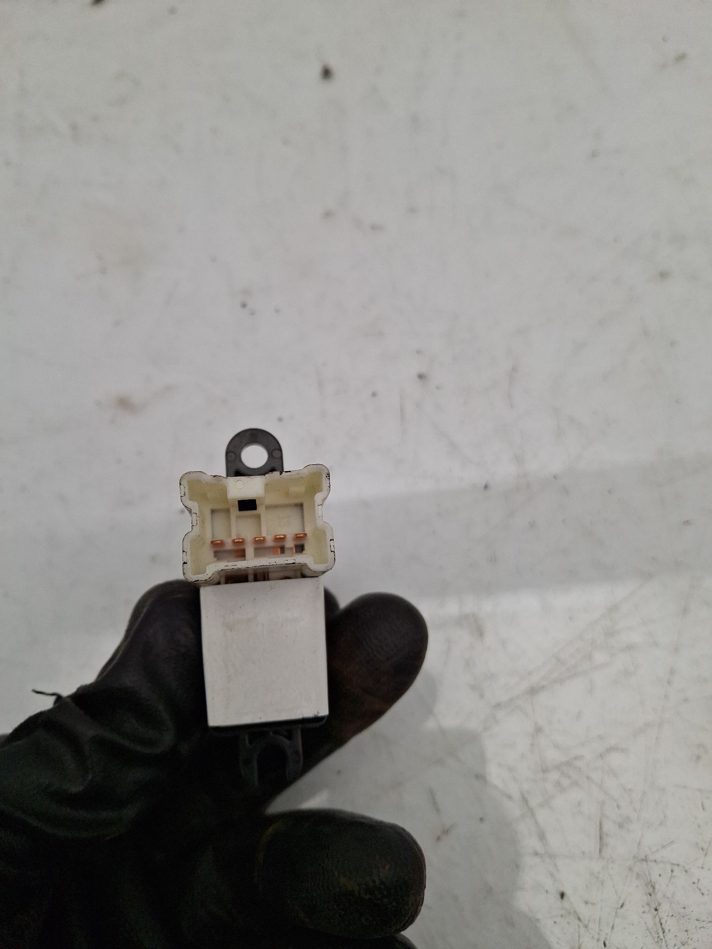 MANDO ELEVALUNAS TRASERO DERECHO SUBARU IMPREZA 