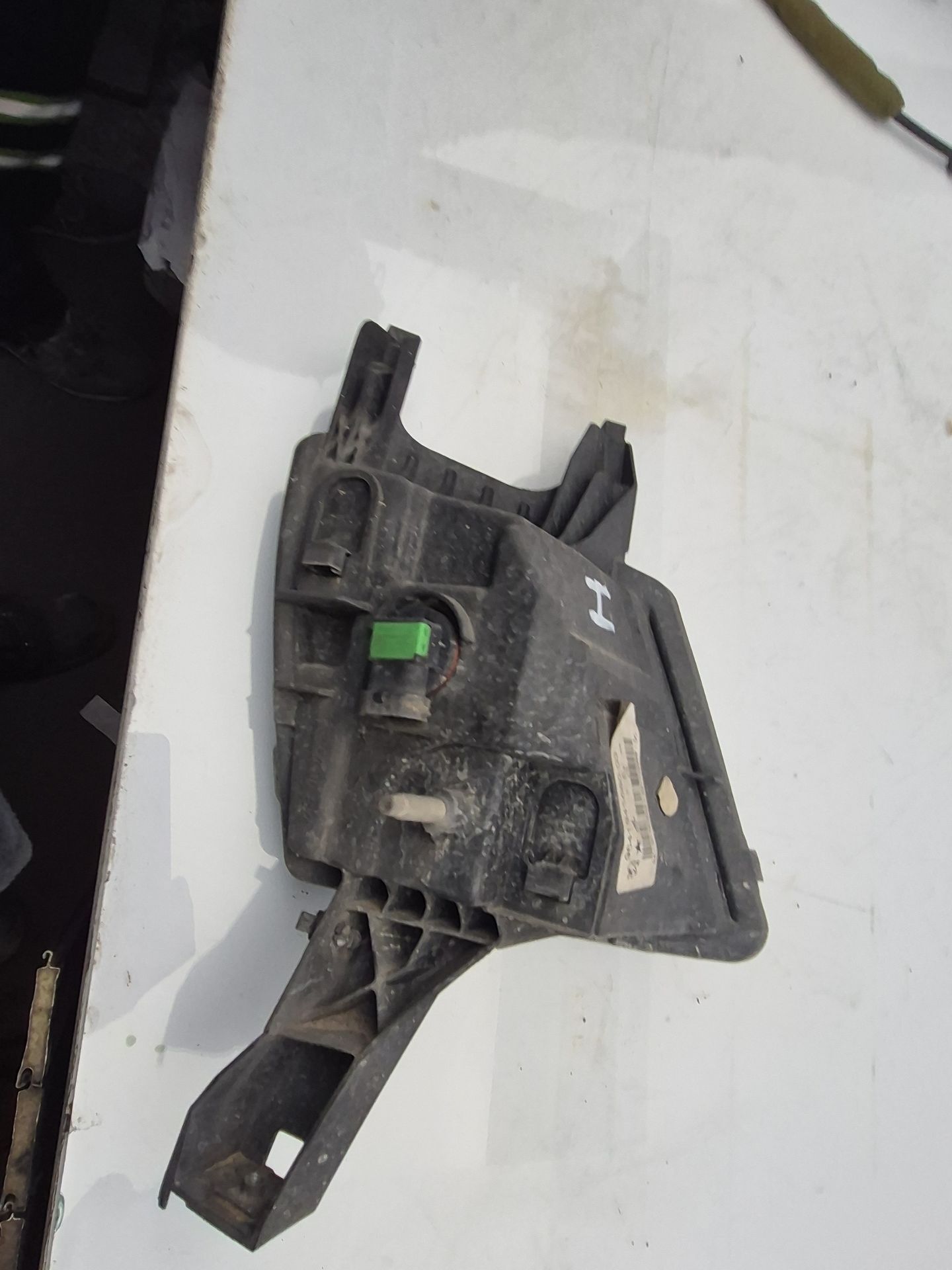 FARO ANTINIEBLA IZQUIERDO PEUGEOT 407 