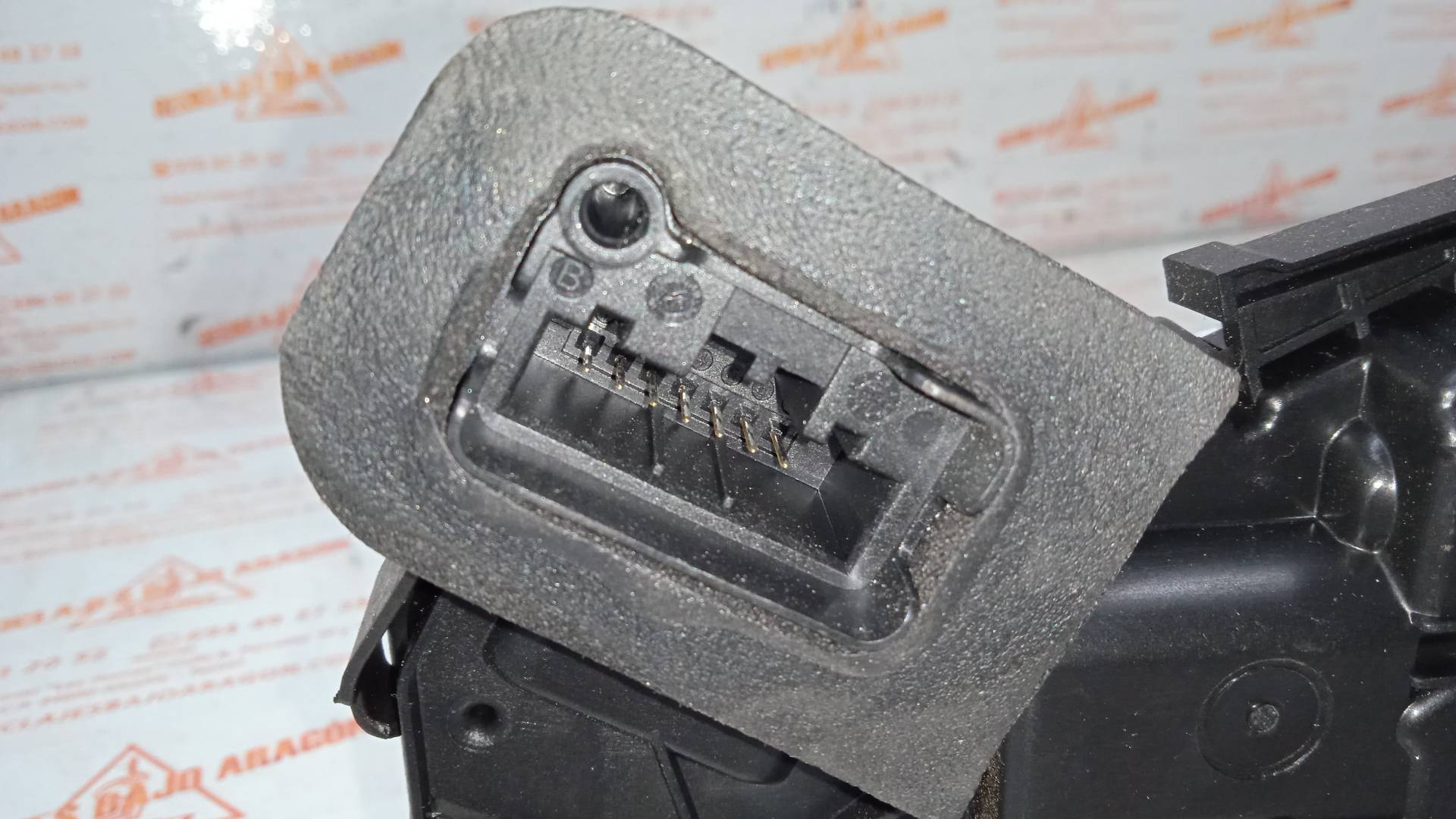 CERRADURA PUERTA DELANTERA IZQUIERDA VOLKSWAGEN PA DCZ