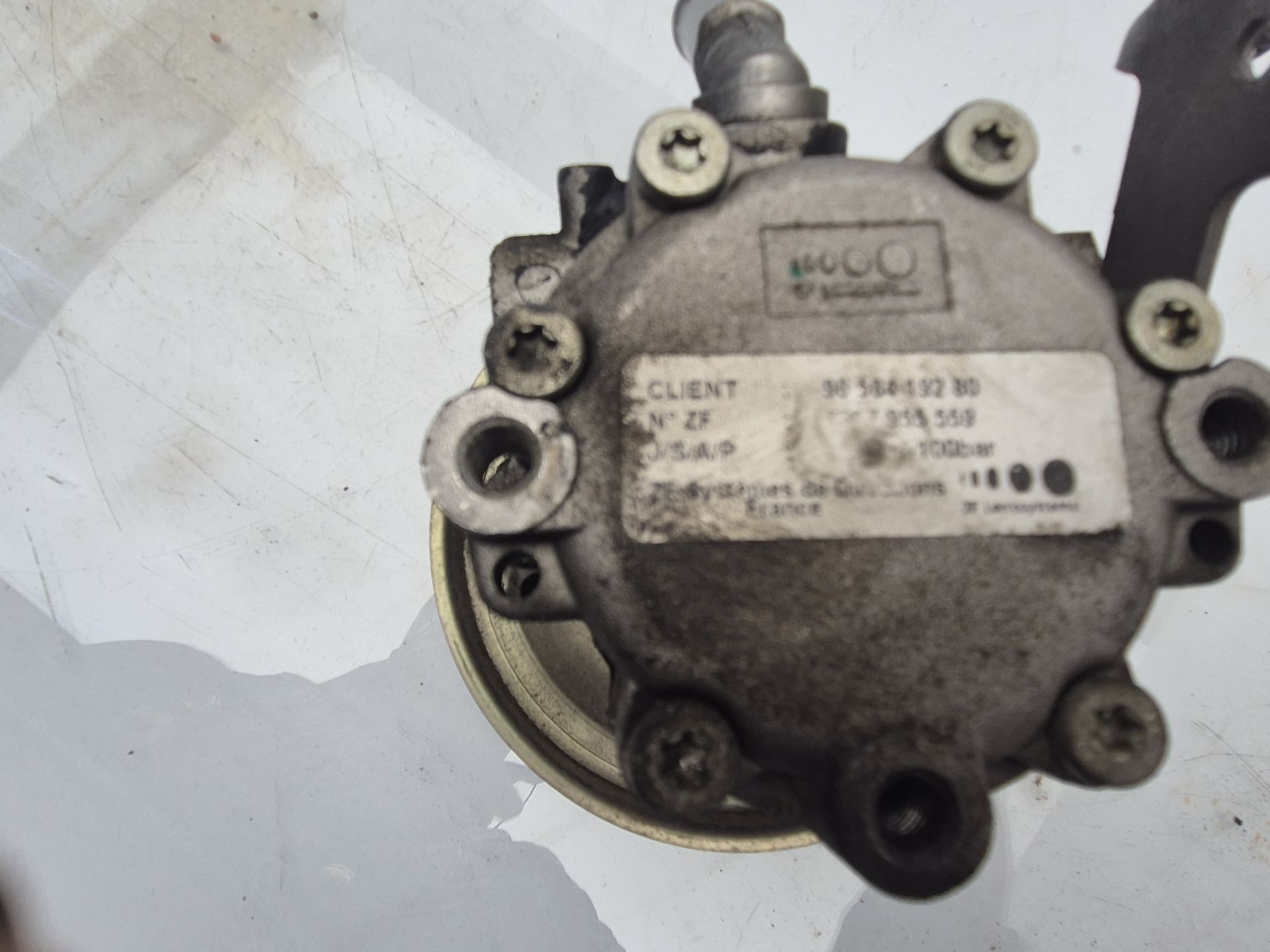 BOMBA DIRECCION PEUGEOT 407 