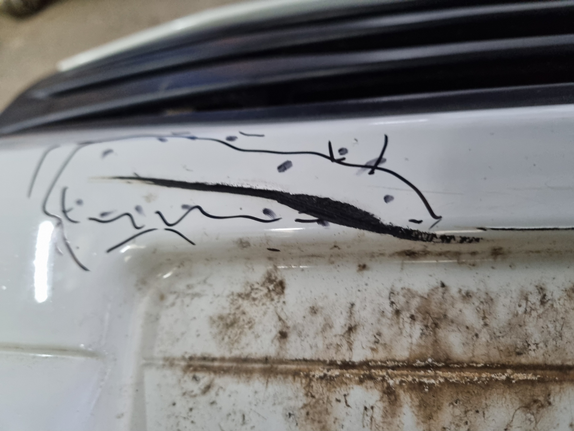 PARAGOLPES DELANTERO DACIA SANDERO K9K E8