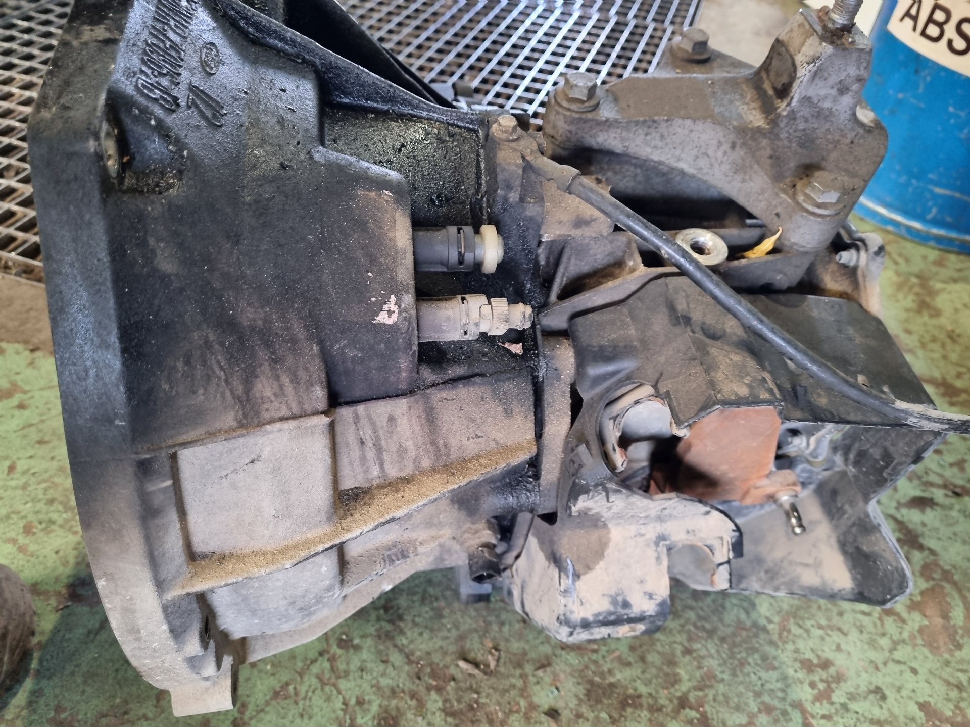 CAJA CAMBIOS FORD FIESTA F6JB