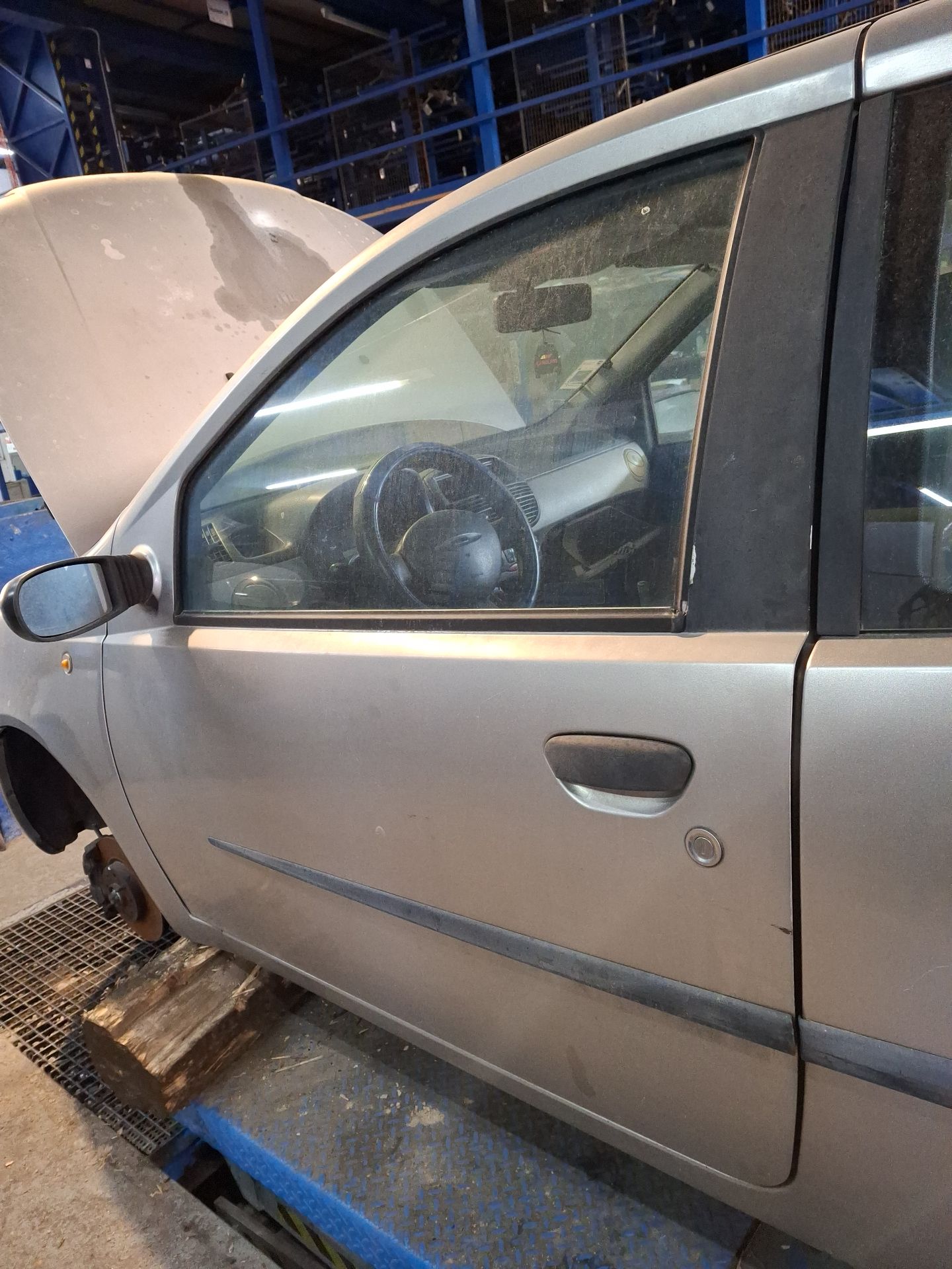 PUERTA DELANTERA IZQUIERDA FIAT PUNTO 