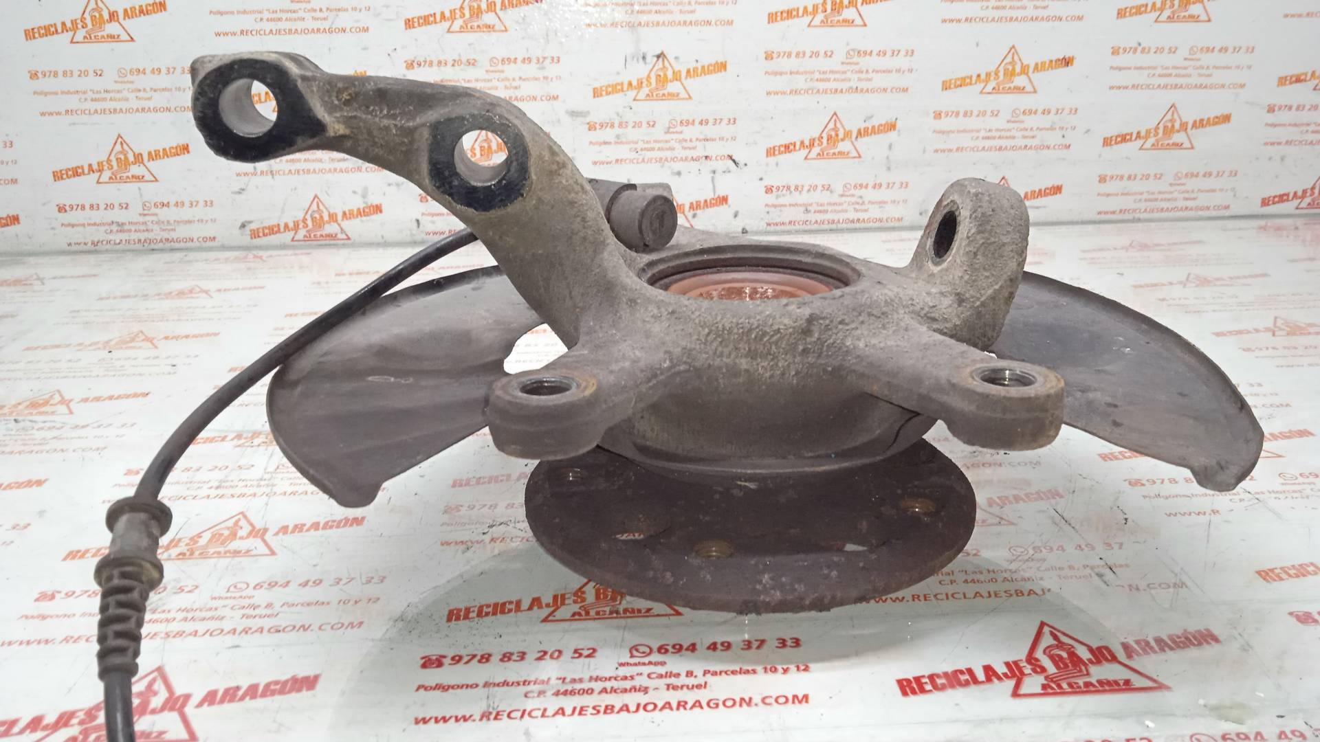 MANGUETA DELANTERA IZQUIERDA MERCEDES-BENZ VANEO 668914