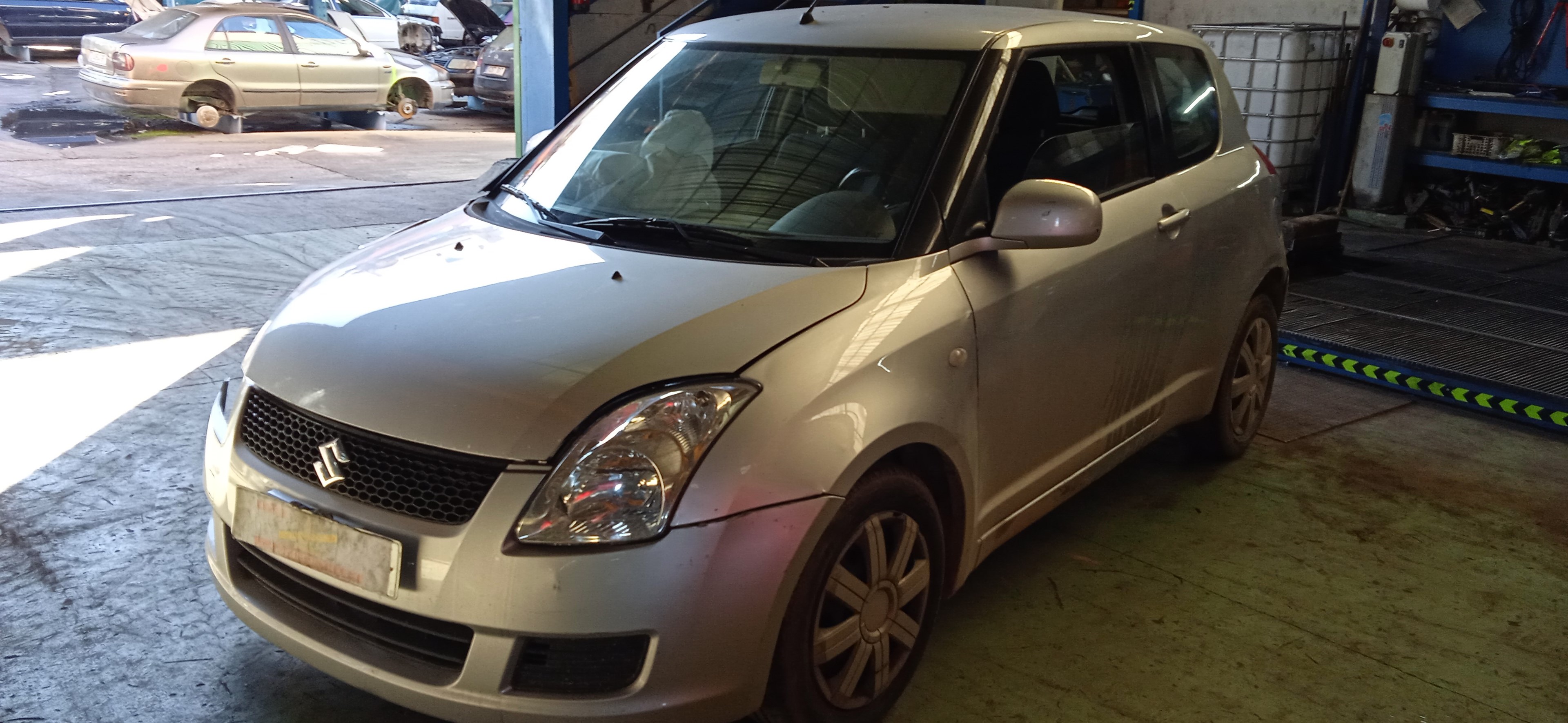 MANDO LUCES SUZUKI SWIFT M13A