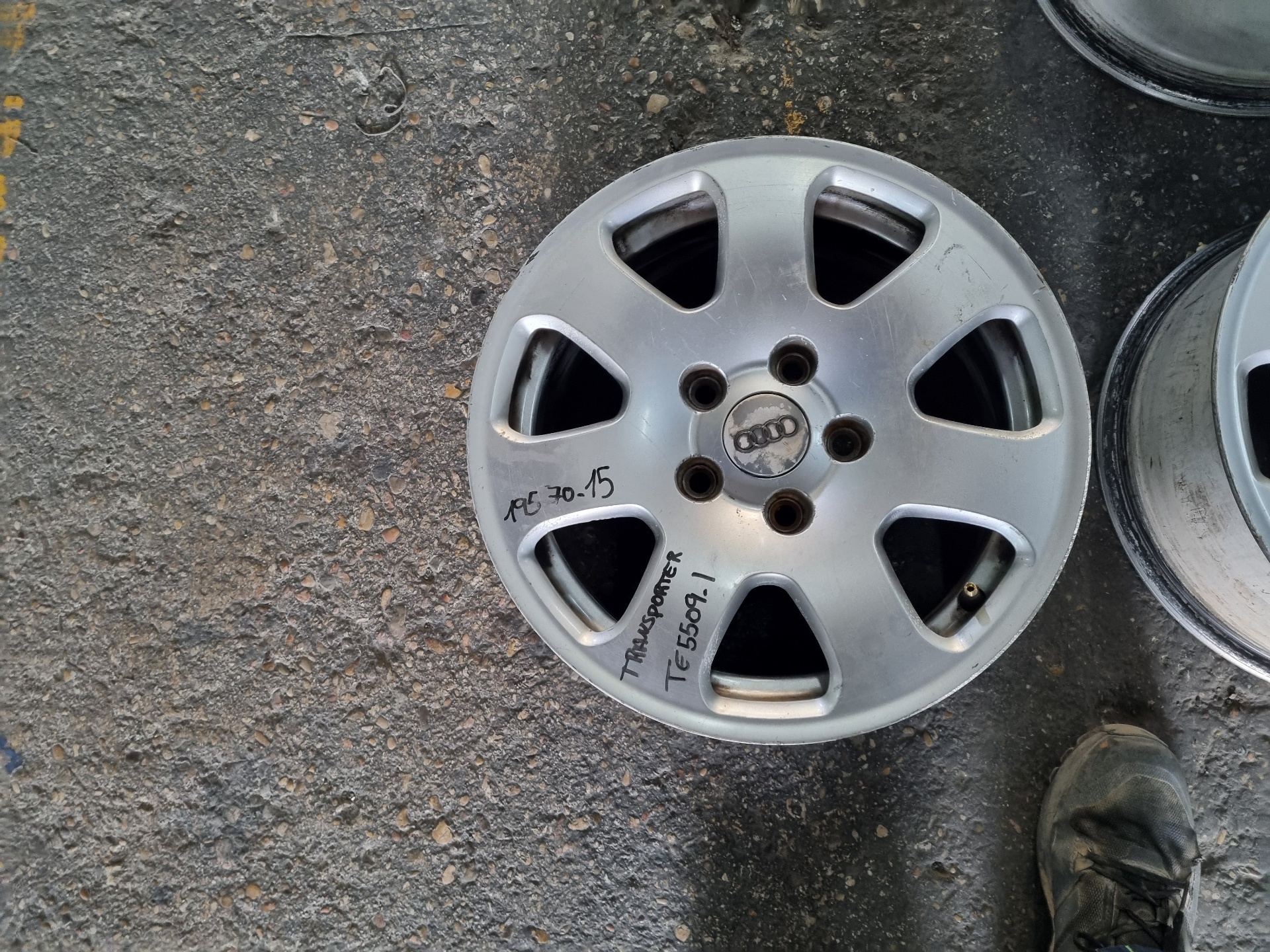 JUEGO LLANTAS VOLKSWAGEN TRANSPORTER ABL