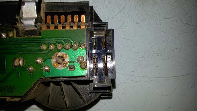 MANDO CALEFACCION / AIRE ACONDICIONADO MERCEDES-BE OM 601 D23 LA