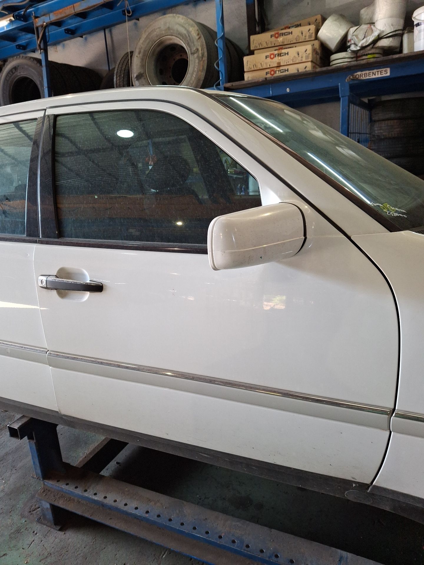 PUERTA DELANTERA DERECHA MERCEDES-BENZ CLASE C 