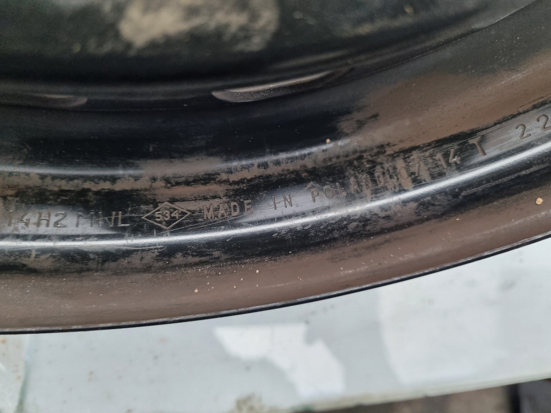 LLANTA RENAULT TWINGO D4FE7