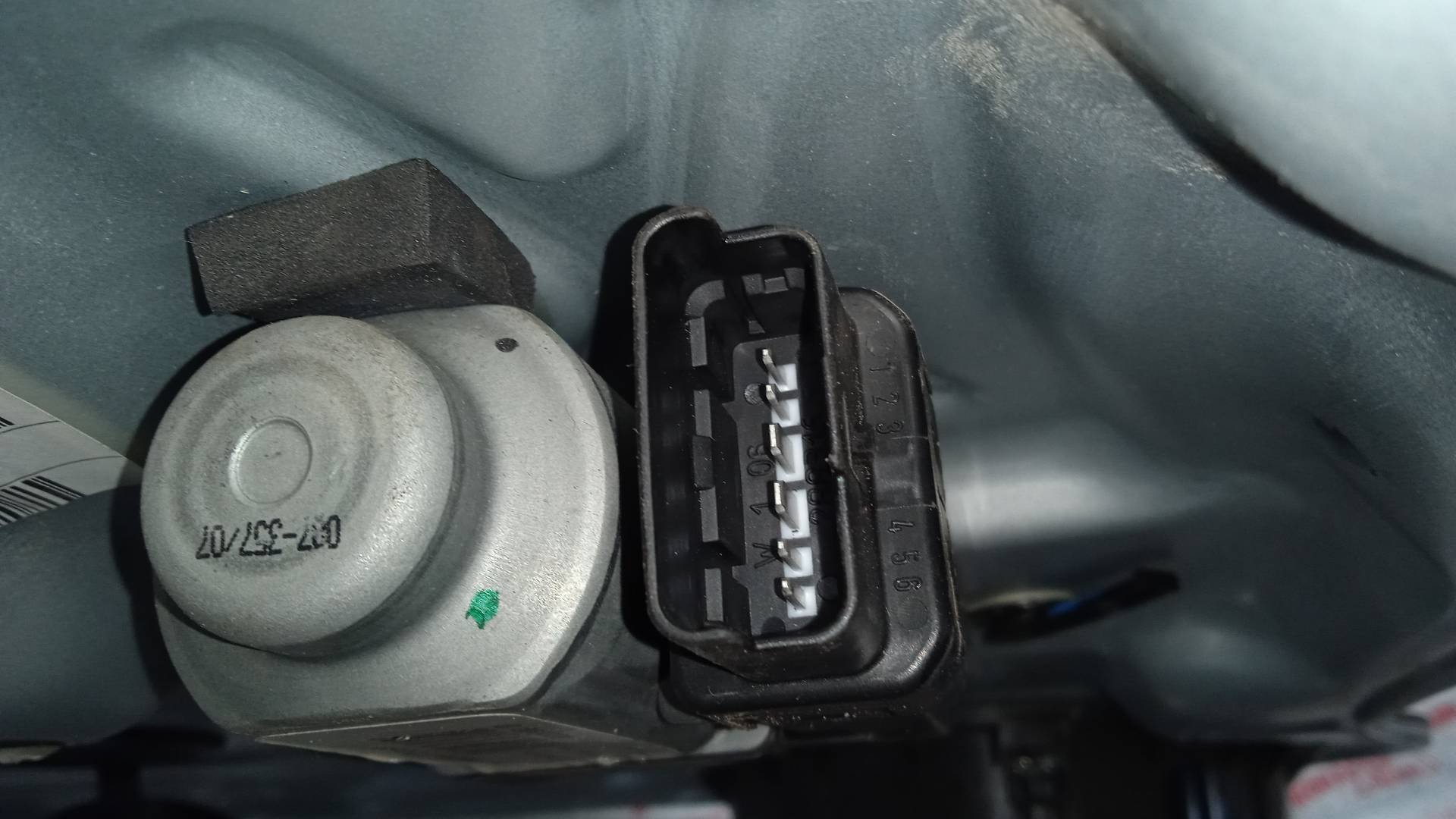 ELEVALUNAS TRASERO IZQUIERDO KIA CEED D4EA