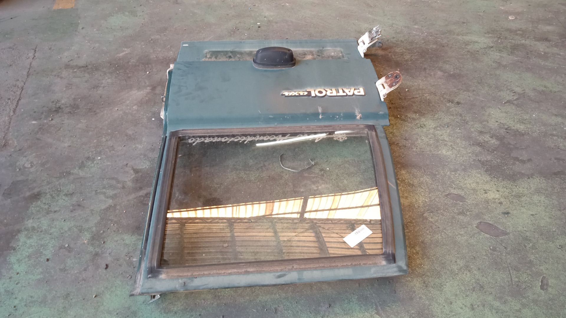 PORTON TRASERO IZQUIERDO NISSAN PATROL RD28