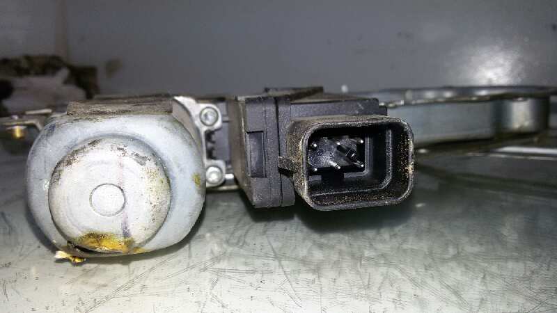 ELEVALUNAS DELANTERO DERECHO OPEL CORSA Z13DT