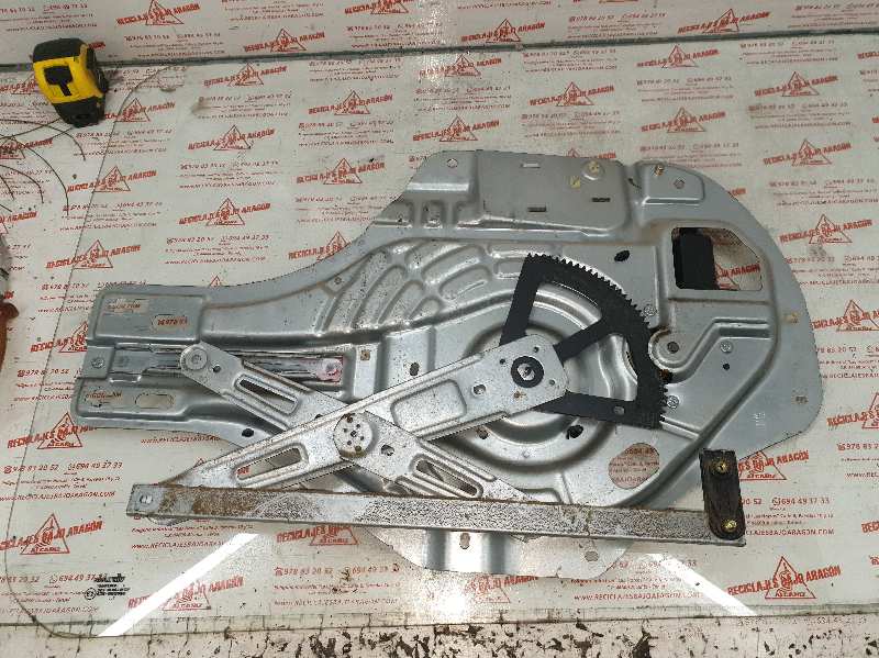 ELEVALUNAS DELANTERO DERECHO HYUNDAI TUCSON D4EA