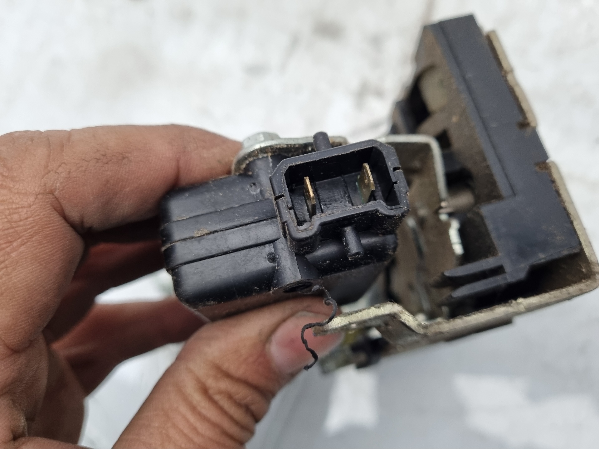 CERRADURA PUERTA DELANTERA IZQUIERDA DACIA LOGAN K9K 8 7