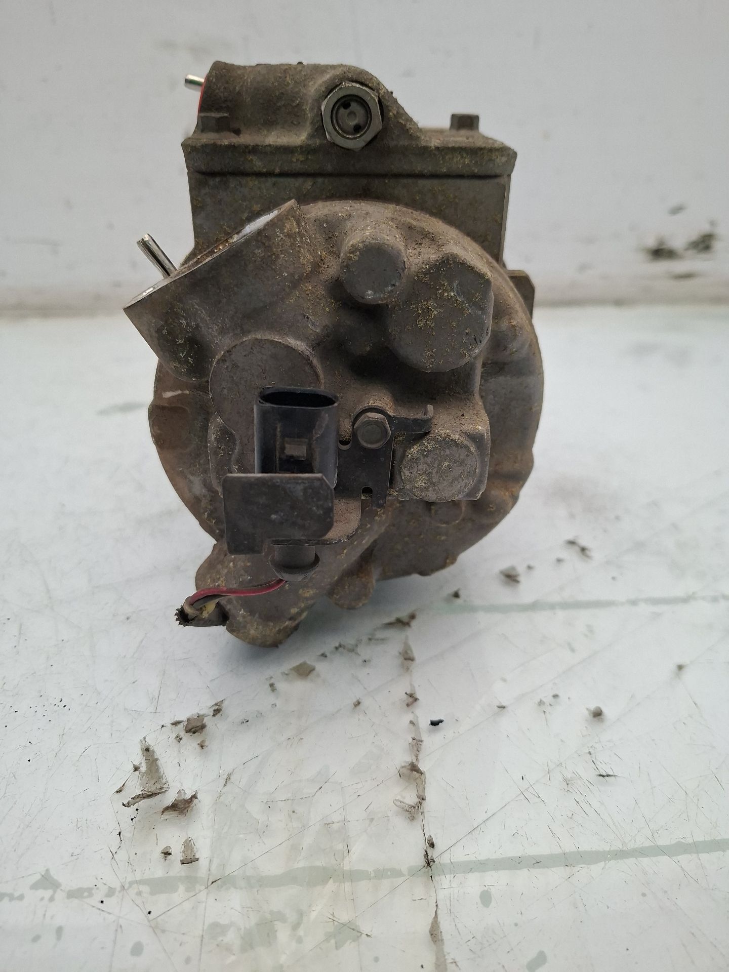 COMPRESOR AIRE ACONDICIONADO VOLKSWAGEN POLO 