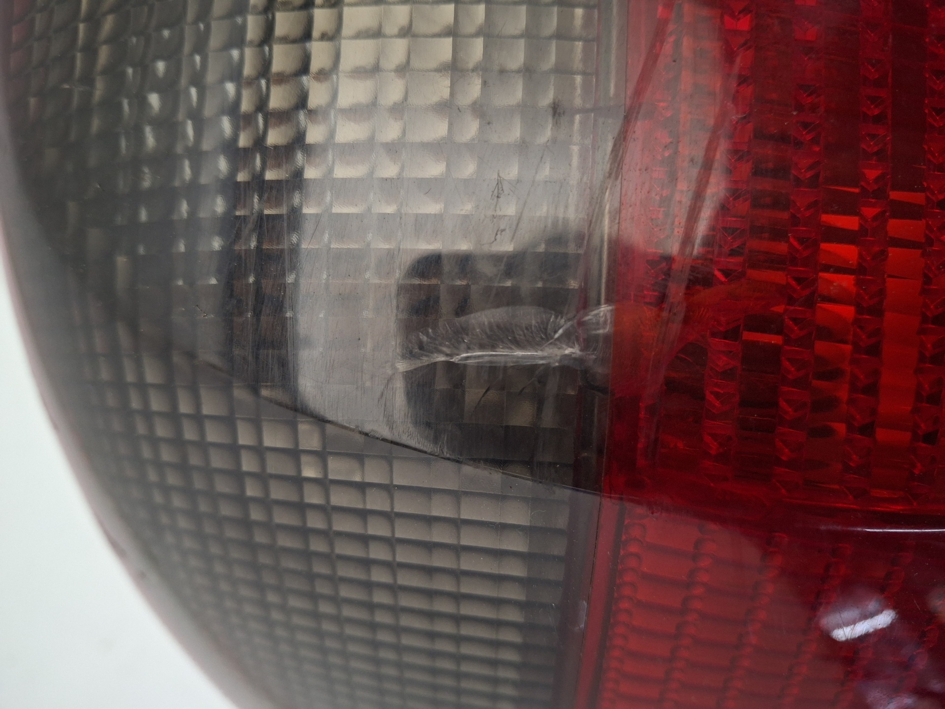 PILOTO TRASERO IZQUIERDO OPEL OMEGA X20DTH