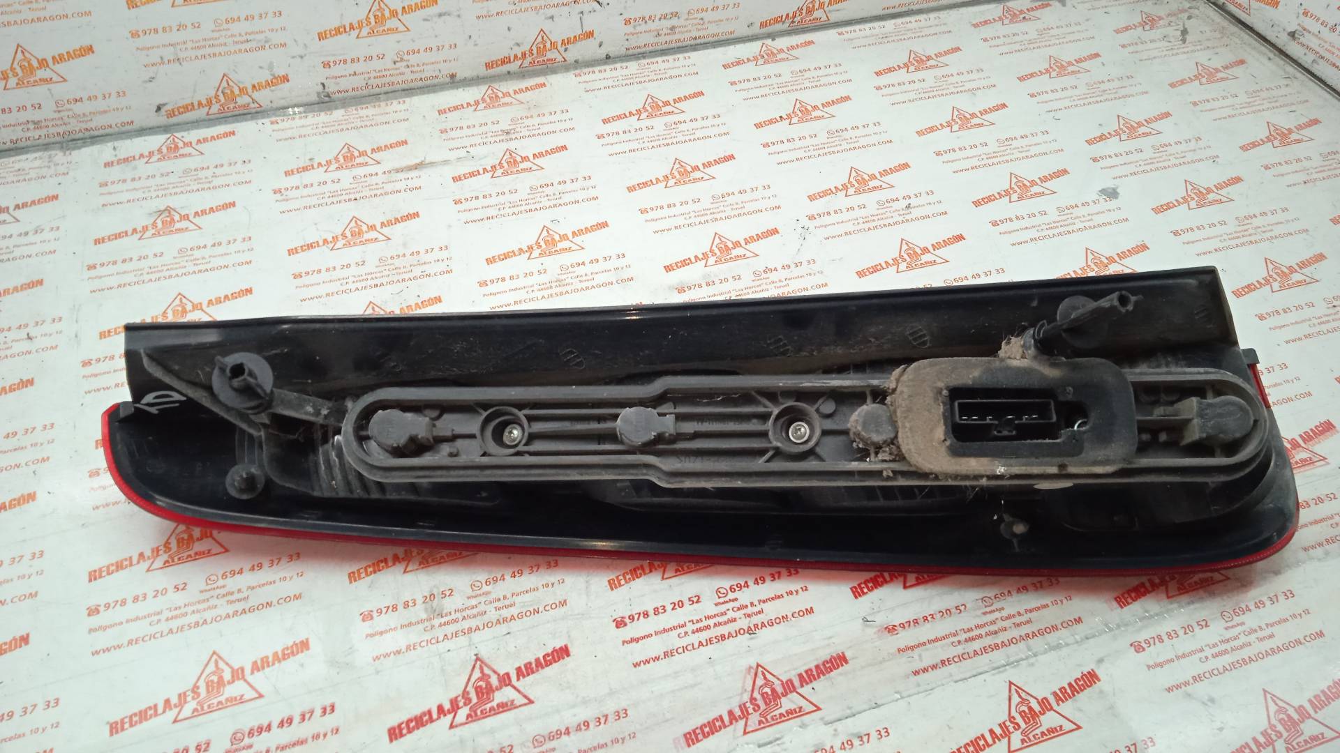 PILOTO TRASERO DERECHO FORD FOCUS 