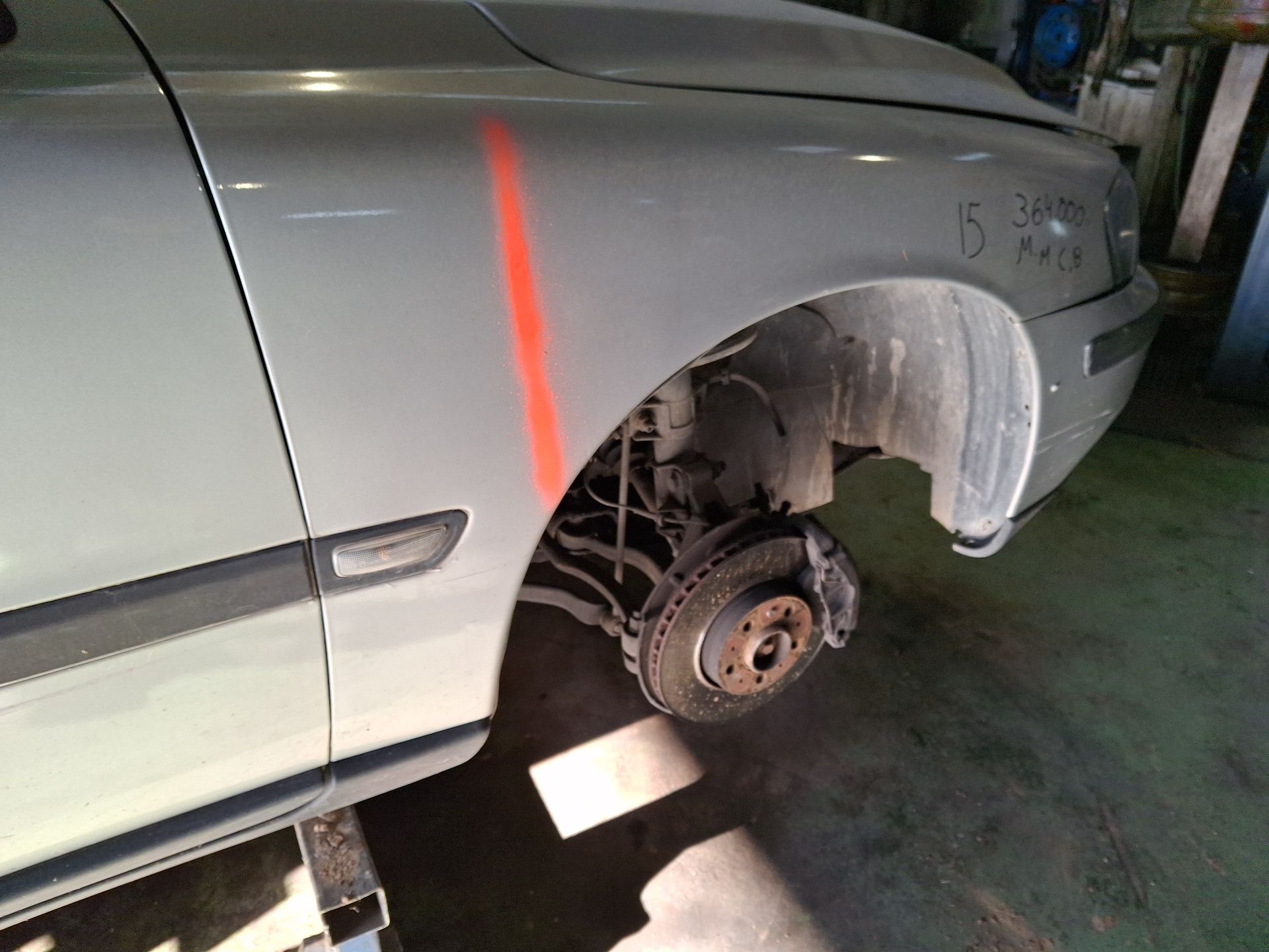 ALETA DELANTERA DERECHA VOLVO V70 