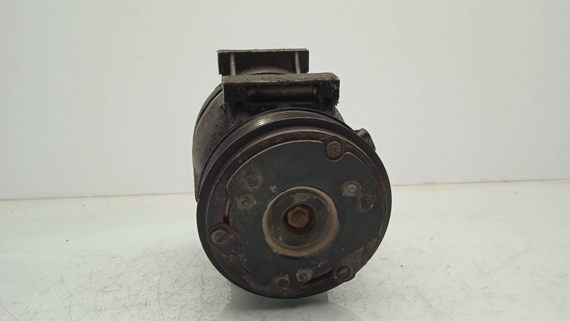 COMPRESOR AIRE ACONDICIONADO RENAULT TRAFIC F9Q U7