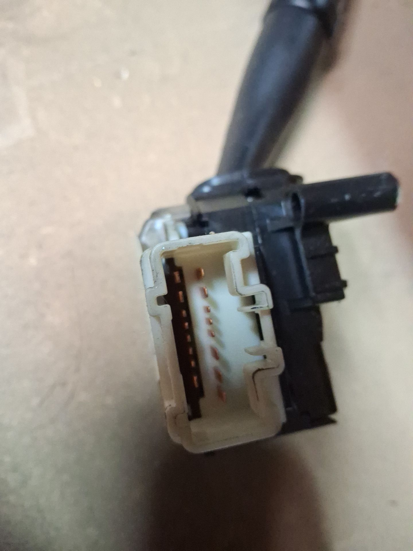 BOMBA DIRECCION TOYOTA AVENSIS 1CDFTV