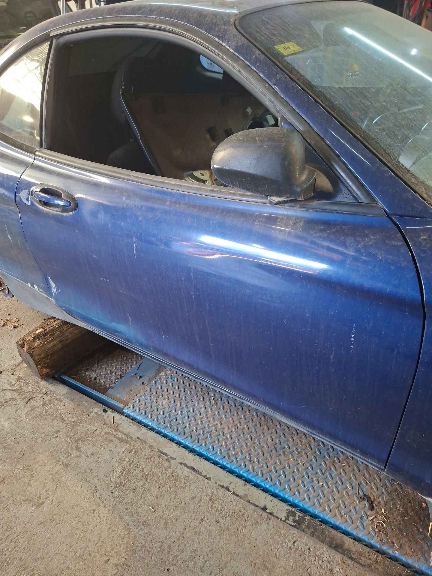 PUERTA DELANTERA DERECHA HYUNDAI COUPE 