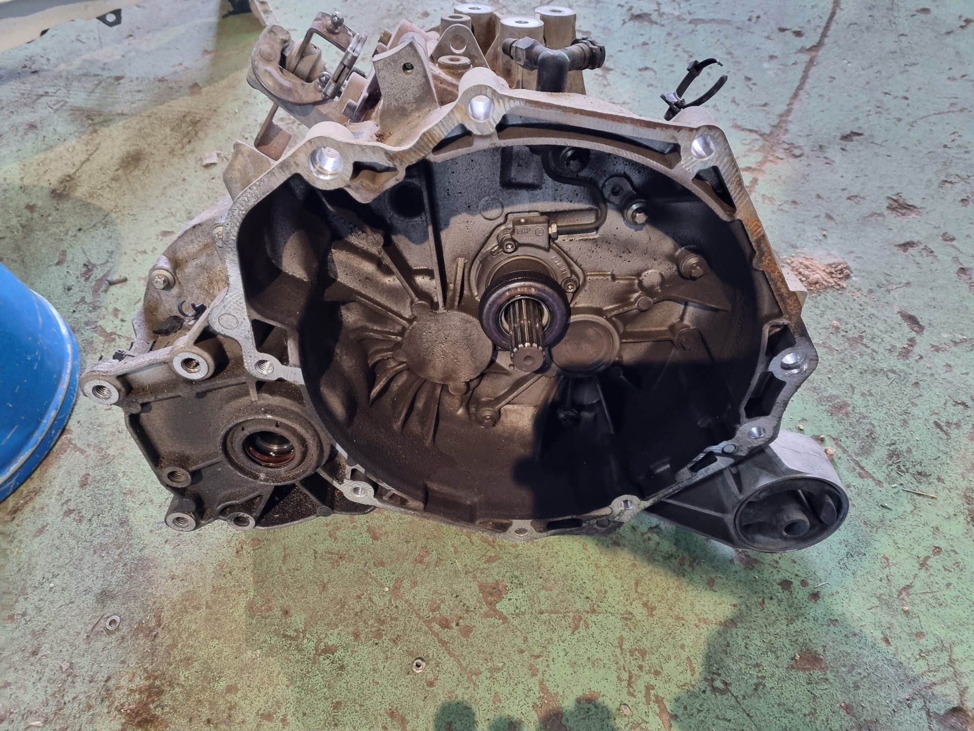 CAJA CAMBIOS OPEL ASTRA Z17DTH