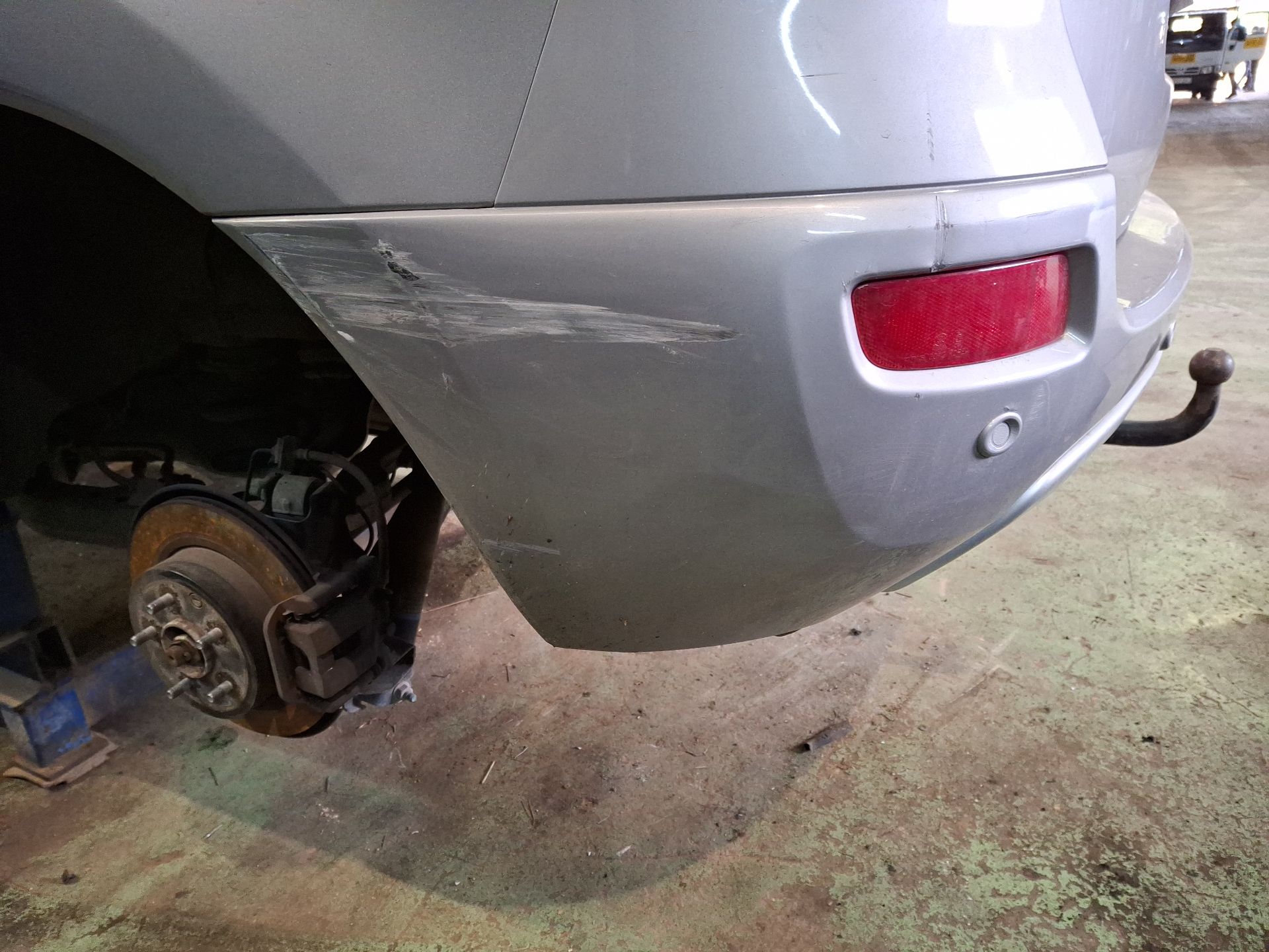 PARAGOLPES TRASERO RENAULT KOLEOS 