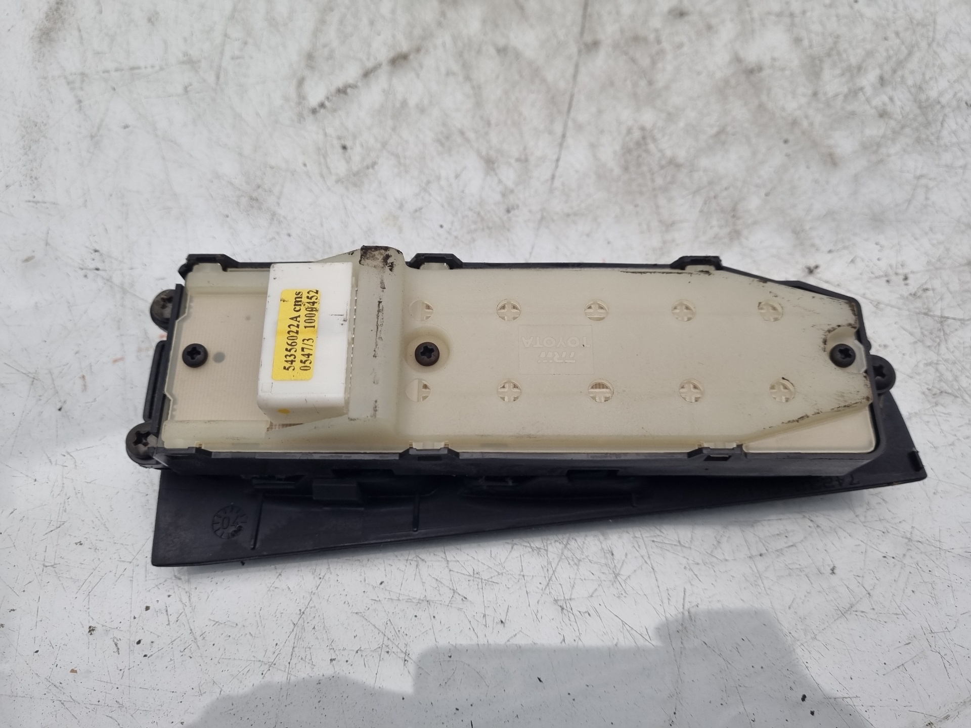 MANDO ELEVALUNAS DELANTERO IZQUIERDO TOYOTA AVENSI 1CDFTV