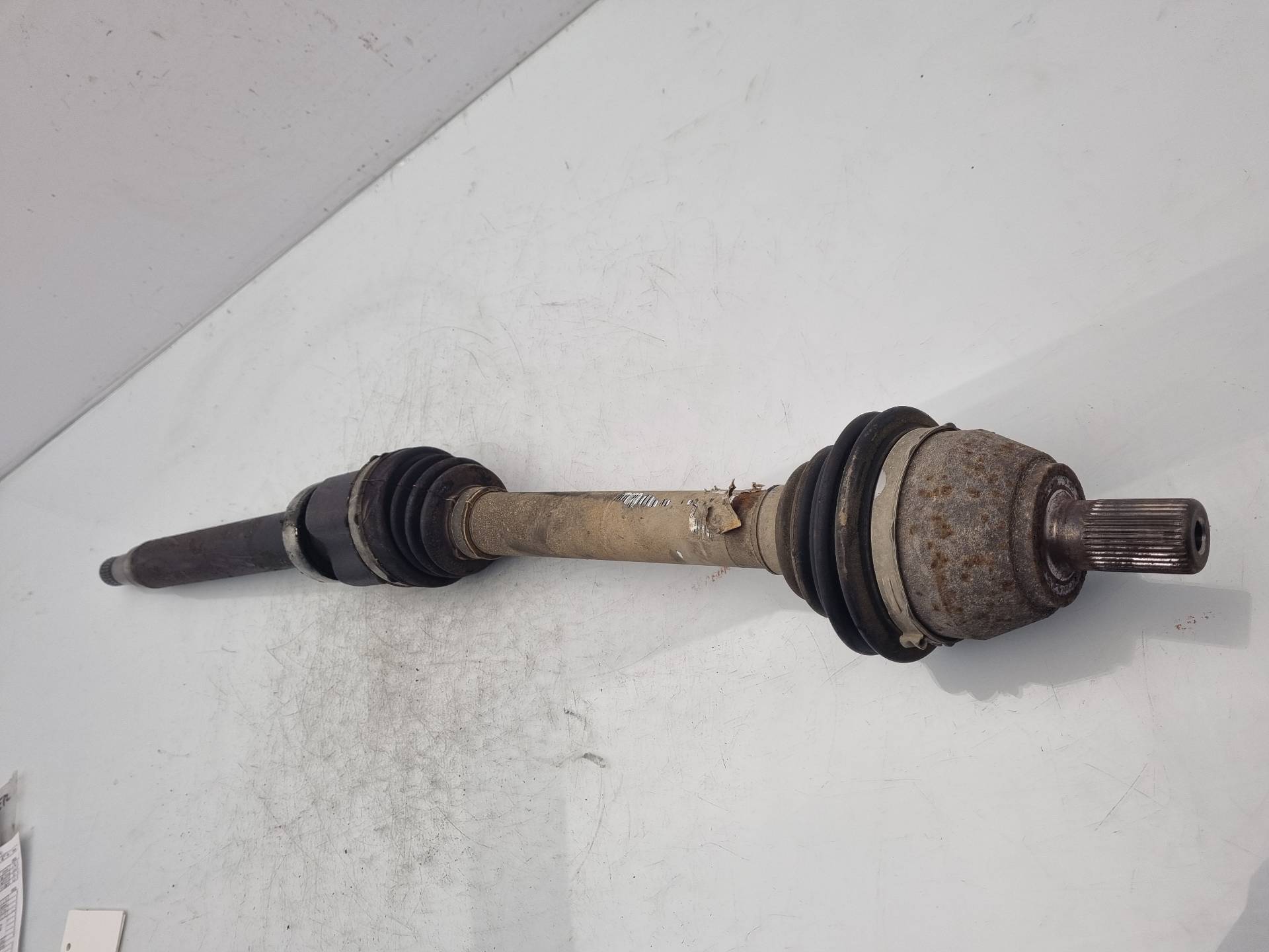 TRANSMISION DELANTERA DERECHA FORD FOCUS KKDA