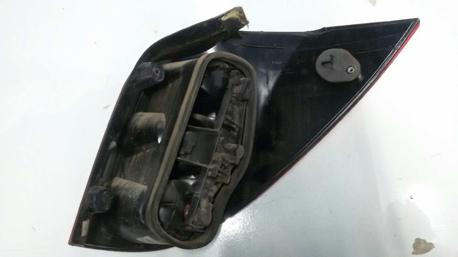 PILOTO TRASERO IZQUIERDO RENAULT LAGUNA F9Q C7